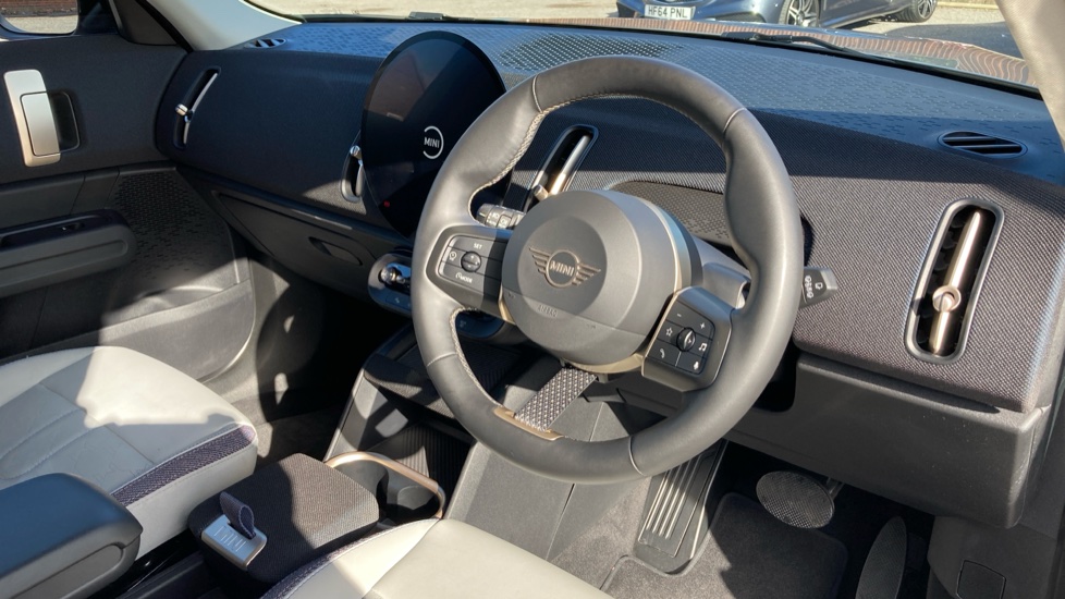 MINI Countryman 1.5 C Classic 5dr Auto Petrol Hatchback - Image 11