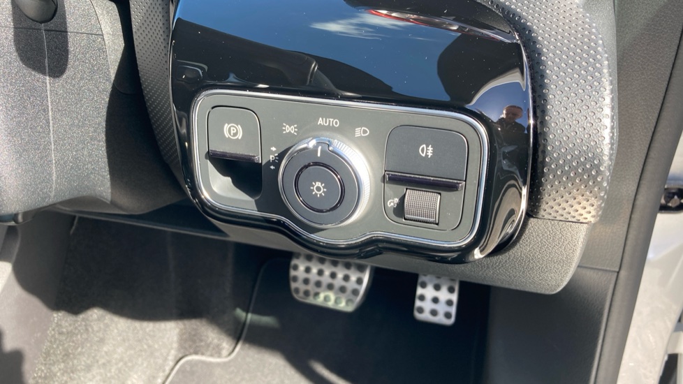 Mercedes-Benz A-Class A220 AMG Line Premium Plus 5dr Auto Petrol Hatchback - Image 32