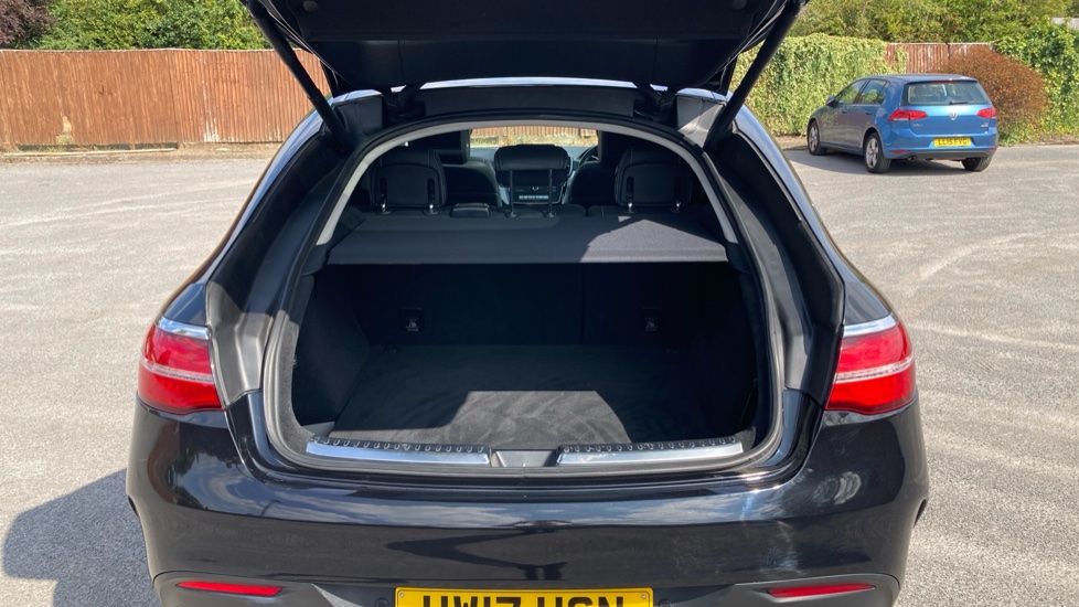 Mercedes-Benz GLE Coupe GLE 350d 4Matic AMG Line Premium Plus 5dr 9G-Tron Diesel Estate - Image 4