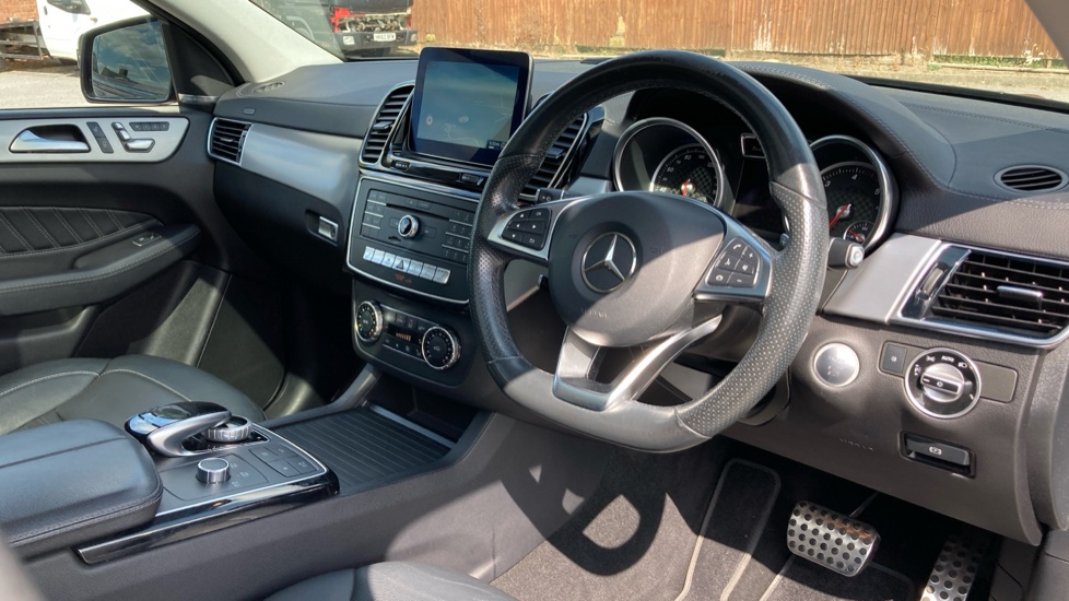Mercedes-Benz GLE Coupe GLE 350d 4Matic AMG Line Premium Plus 5dr 9G-Tron Diesel Estate - Image 11
