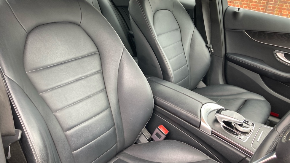Mercedes-Benz C-Class C200 Sport 4dr 9G-Tronic Petrol Saloon - Image 28