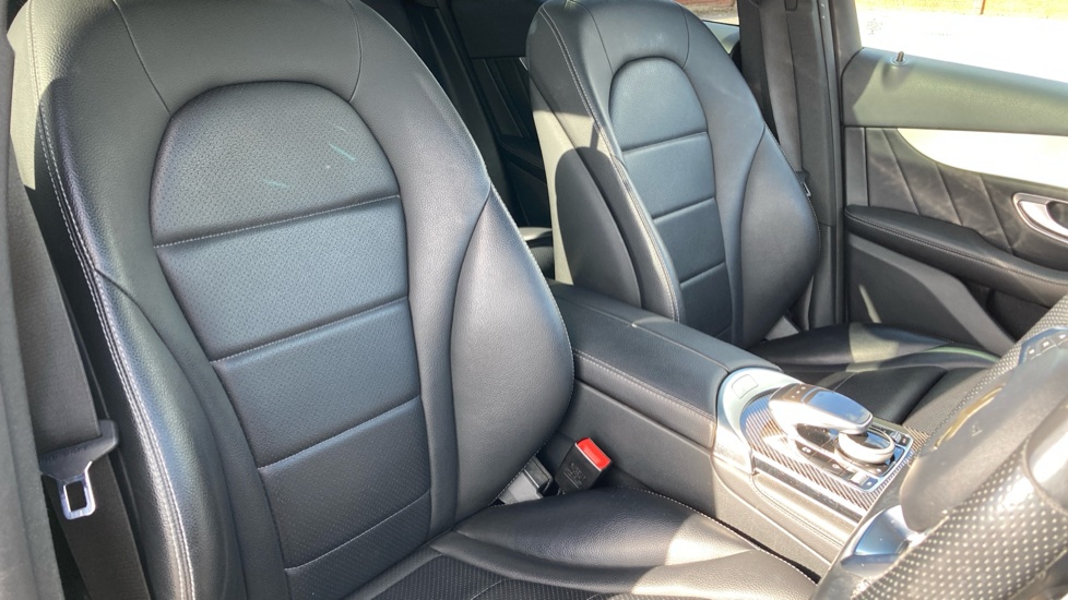 Mercedes-Benz GLC 250d 4Matic SE 5dr 9G-Tronic Diesel Estate - Image 30