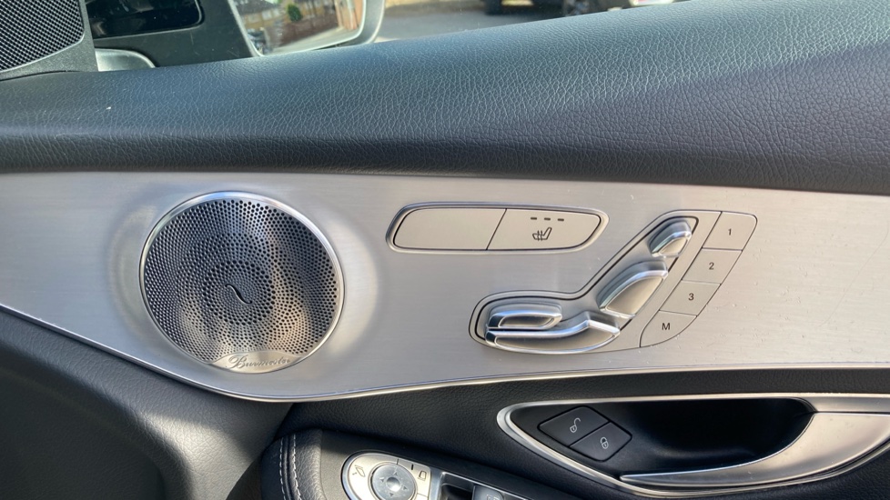 Mercedes-Benz GLC 250d 4Matic SE 5dr 9G-Tronic Diesel Estate - Image 32