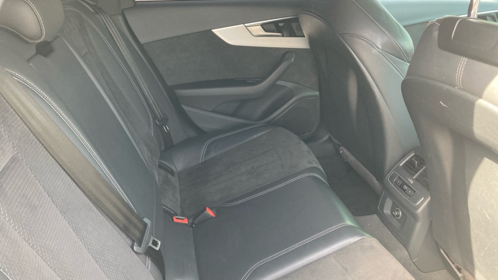 Audi A4 35 TFSI S Line 5dr S Tronic Petrol Estate - Image 16