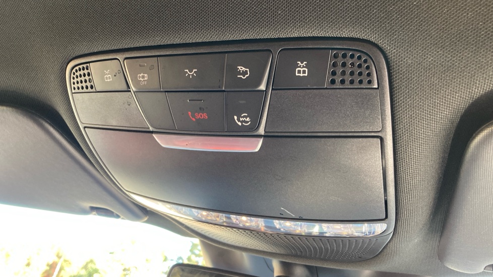 Mercedes-Benz GLC 300d 4Matic AMG Line Premium 5dr 9G-Tronic Diesel Estate - Image 35