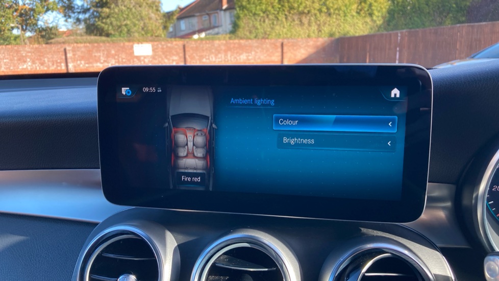 Mercedes-Benz GLC 300d 4Matic AMG Line Premium 5dr 9G-Tronic Diesel Estate - Image 44