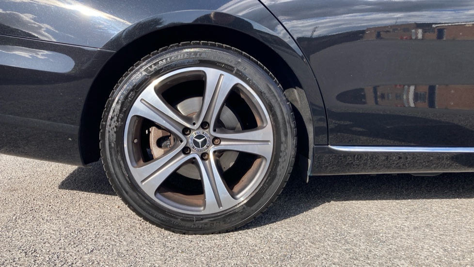 Mercedes-Benz E-Class E 200 SE 5dr 9G-Tronic Petrol Estate - Image 7