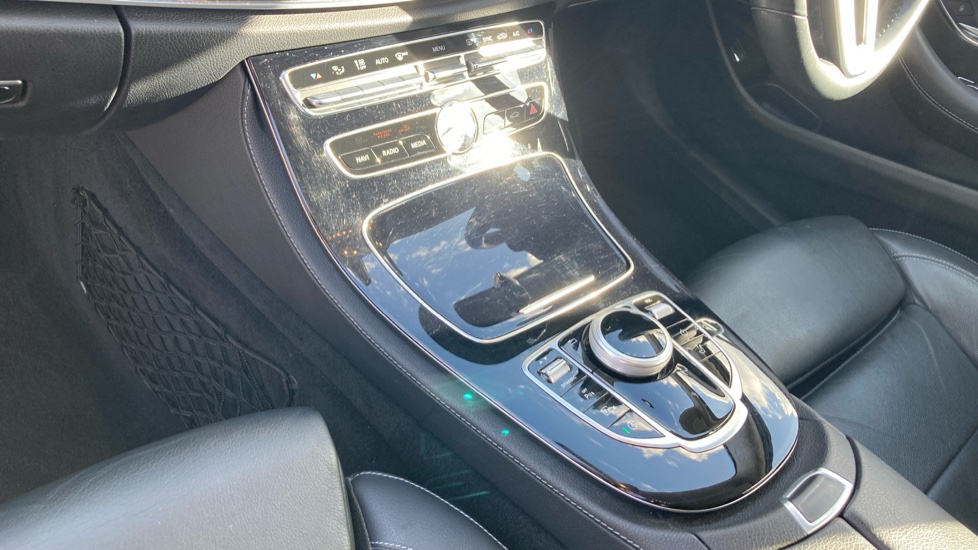 Mercedes-Benz E-Class E 200 SE 5dr 9G-Tronic Petrol Estate - Image 13