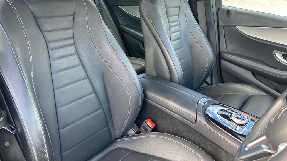 Mercedes-Benz E-Class E 200 SE 5dr 9G-Tronic Petrol Estate - Image 27