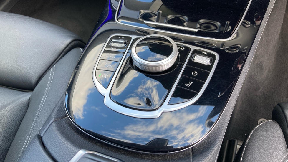Mercedes-Benz E-Class E 200 SE 5dr 9G-Tronic Petrol Estate - Image 37