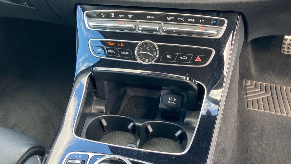 Mercedes-Benz E-Class E 200 SE 5dr 9G-Tronic Petrol Estate - Image 38