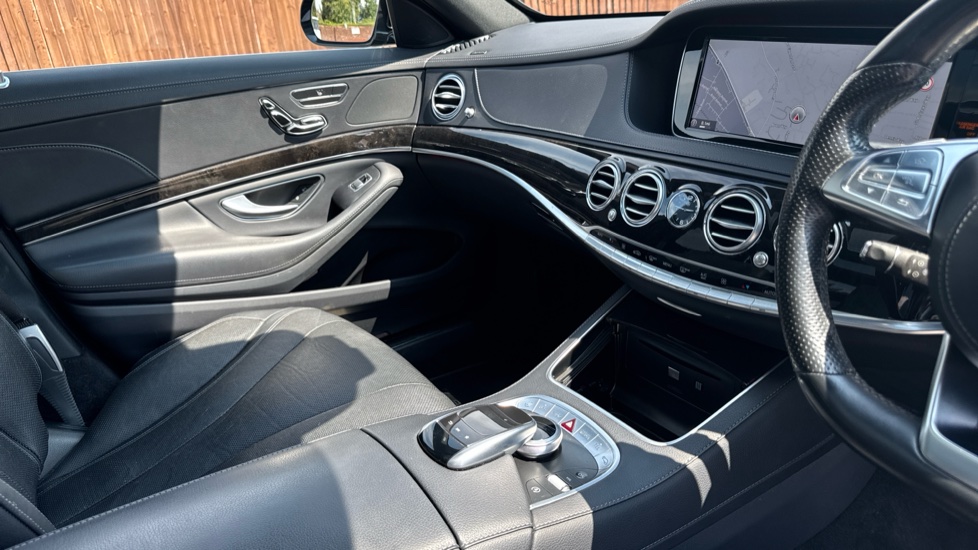 Mercedes-Benz S-Class S350d L AMG Line 4dr 9G-Tronic Diesel Saloon - Image 14