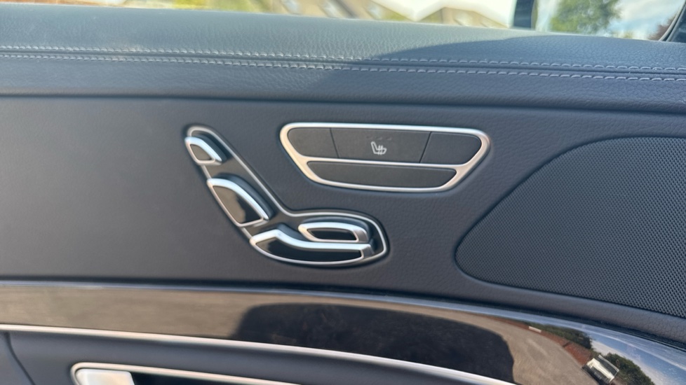 Mercedes-Benz S-Class S350d L AMG Line 4dr 9G-Tronic Diesel Saloon - Image 34