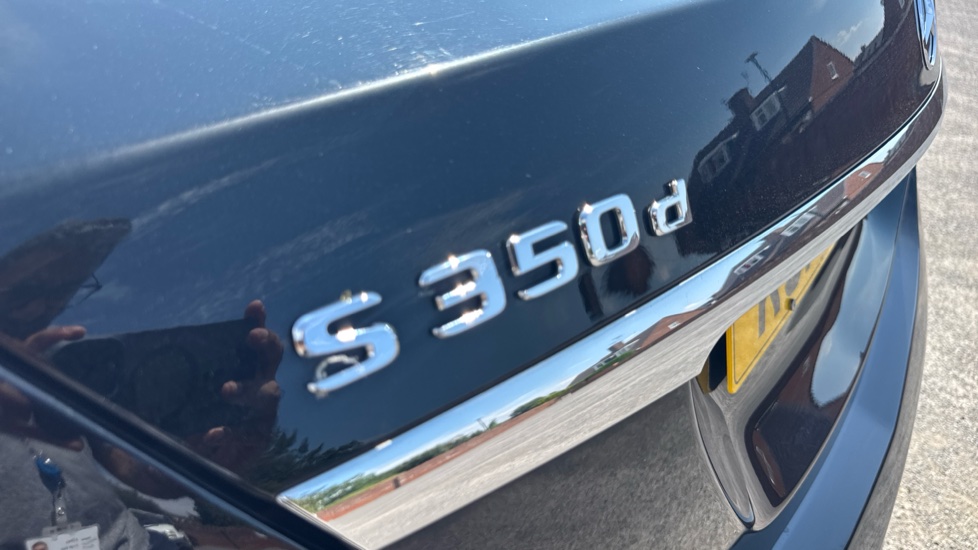 Mercedes-Benz S-Class S350d L AMG Line 4dr 9G-Tronic Diesel Saloon - Image 36