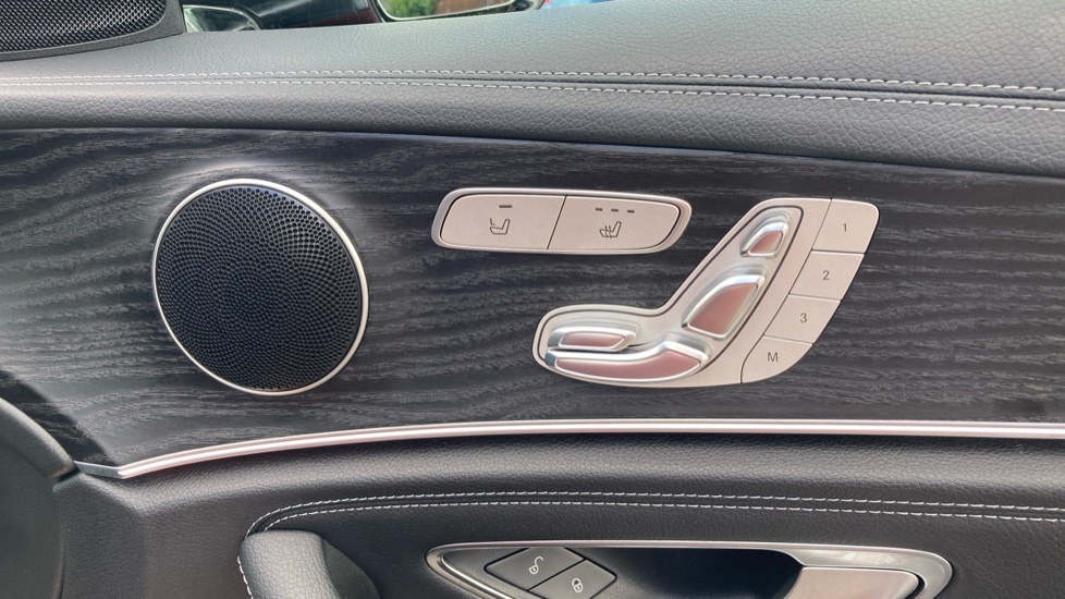 Mercedes-Benz E-Class E220d AMG Line Premium 4dr 9G-Tronic Diesel Saloon - Image 33