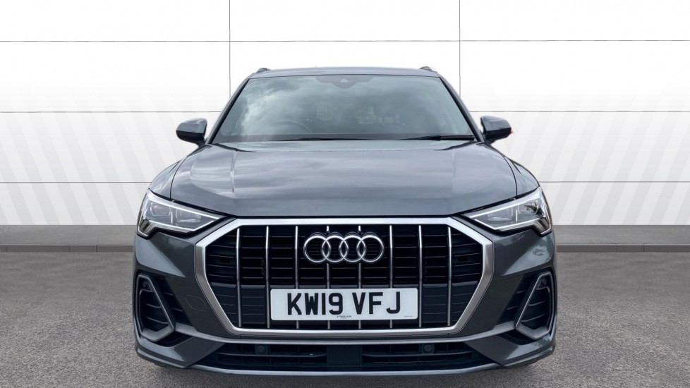 Audi Q3 35 TFSI S Line 5dr S Tronic Petrol Estate - Image 3