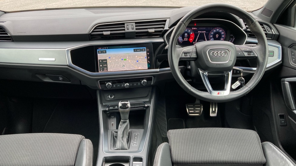 Audi Q3 35 TFSI S Line 5dr S Tronic Petrol Estate - Image 10