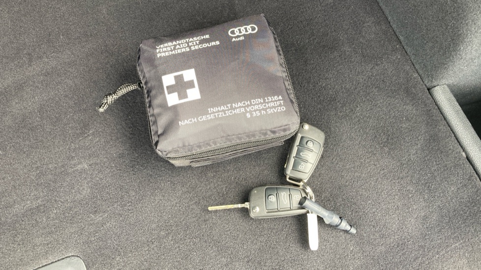 Audi Q3 35 TFSI S Line 5dr S Tronic Petrol Estate - Image 19
