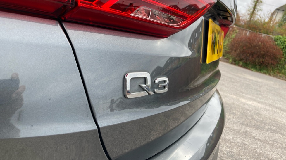 Audi Q3 35 TFSI S Line 5dr S Tronic Petrol Estate - Image 25