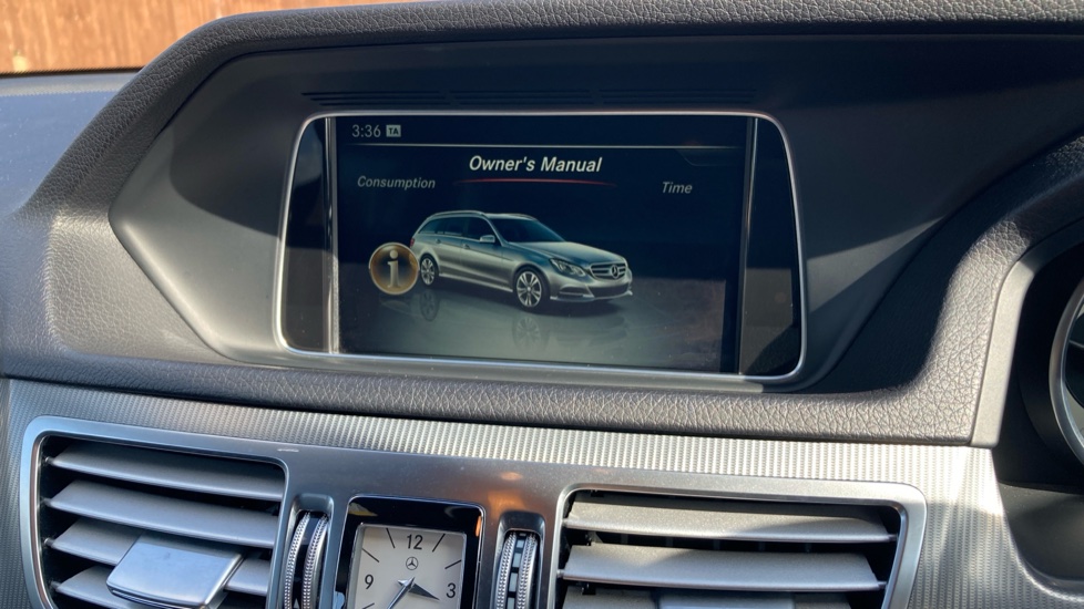 Mercedes-Benz E-Class E220 BlueTEC AMG Night Ed Premium 5dr 7G-Tronic Diesel Estate - Image 45