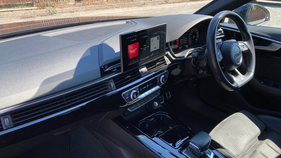 Audi A4 35 TDI Black Edition 4dr S Tronic Diesel Saloon - Image 9