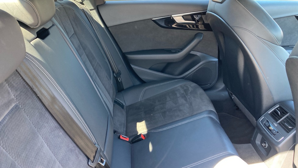 Audi A4 35 TDI Black Edition 4dr S Tronic Diesel Saloon - Image 16