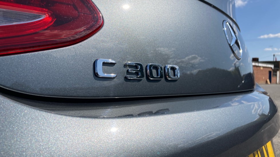 Mercedes-Benz C-Class C300 AMG Line Premium 2dr 9G-Tronic Petrol Coupe - Image 24