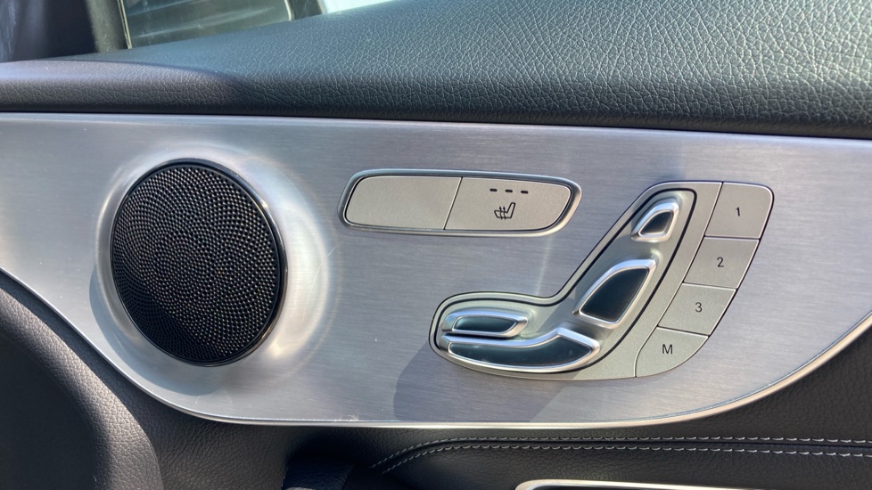 Mercedes-Benz C-Class C300 AMG Line Premium 2dr 9G-Tronic Petrol Coupe - Image 30