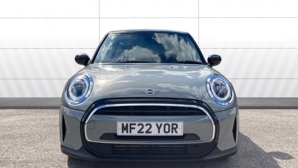 MINI Hatchback 1.5 Cooper Classic 5dr Auto Petrol Hatchback - Image 3
