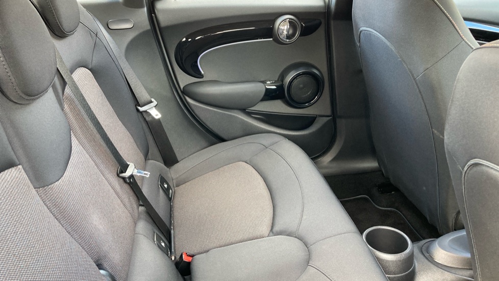 MINI Hatchback 1.5 Cooper Classic 5dr Auto Petrol Hatchback - Image 16