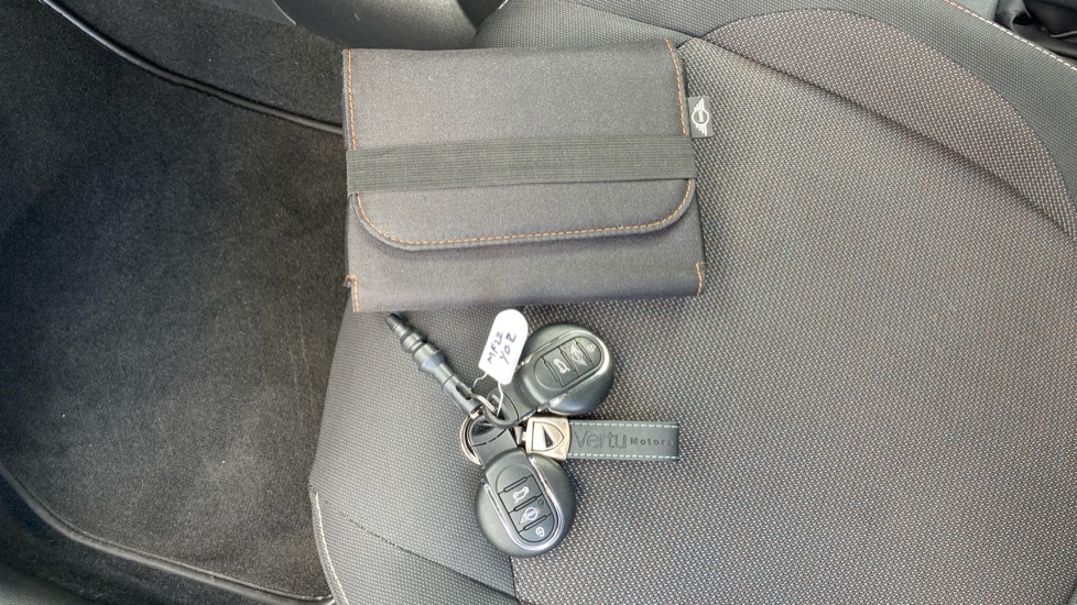 MINI Hatchback 1.5 Cooper Classic 5dr Auto Petrol Hatchback - Image 19