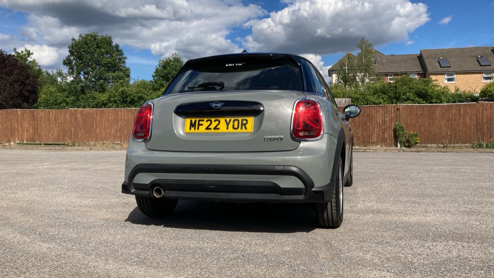 MINI Hatchback 1.5 Cooper Classic 5dr Auto Petrol Hatchback - Image 23