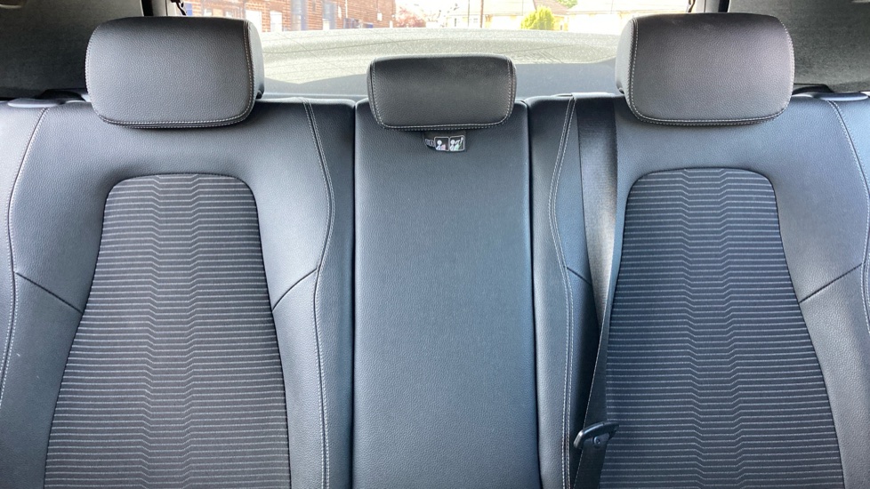 Mercedes-Benz A-Class A180 Sport Executive 5dr Petrol Hatchback - Image 15
