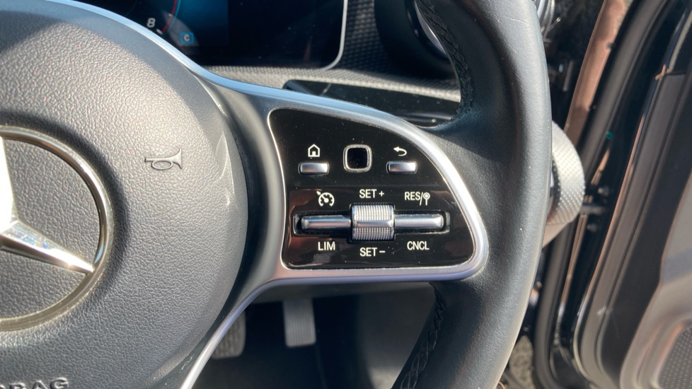 Mercedes-Benz A-Class A180 Sport Executive 5dr Petrol Hatchback - Image 33
