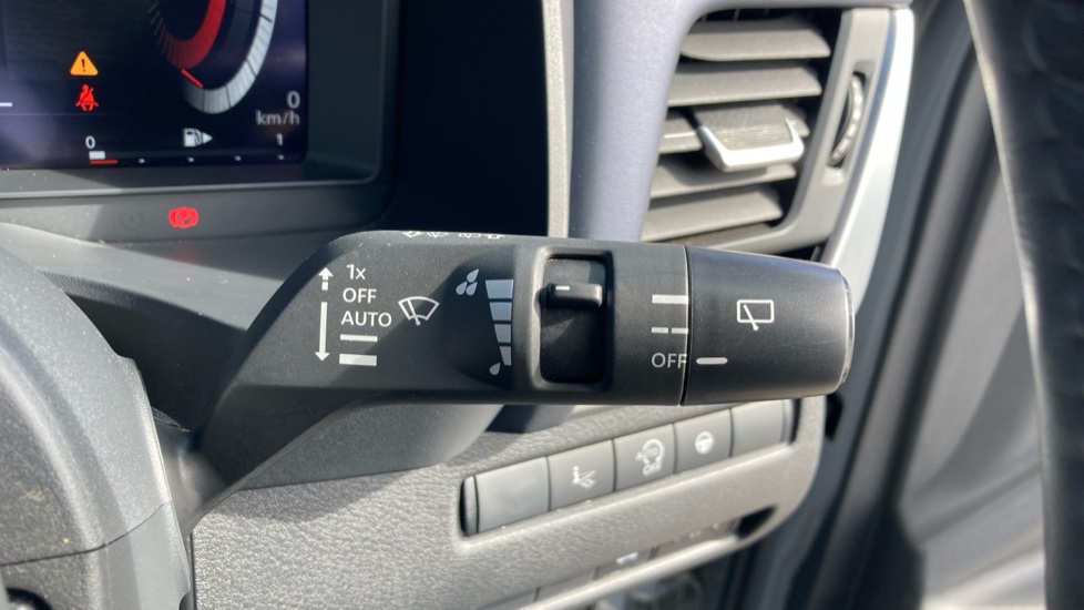 Nissan Qashqai 1.3 DiG-T MH 158 Tekna 5dr Petrol Hatchback - Image 35