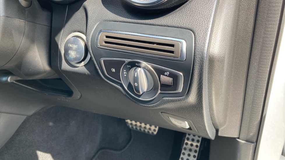 Mercedes-Benz GLC 250d 4Matic AMG Night Edition 5dr 9G-Tronic Diesel Estate - Image 33