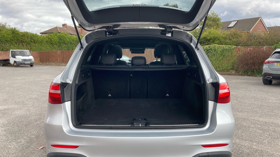 Mercedes-Benz GLC 250 4Matic AMG Night Edition 5dr 9G-Tronic Petrol Estate - Image 4