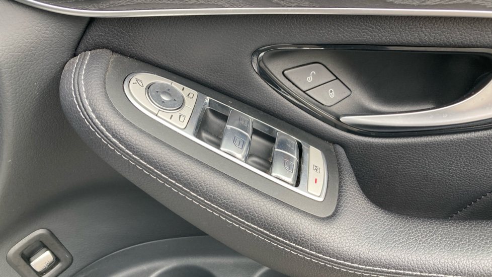 Mercedes-Benz GLC 250 4Matic AMG Night Edition 5dr 9G-Tronic Petrol Estate - Image 32
