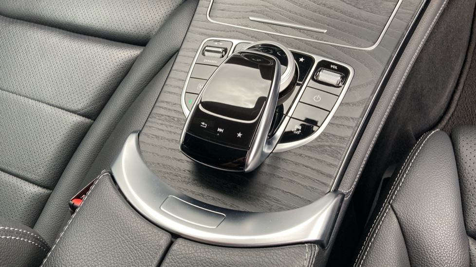 Mercedes-Benz GLC 250 4Matic AMG Night Edition 5dr 9G-Tronic Petrol Estate - Image 40