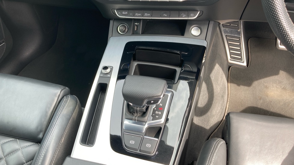 Audi Q5 45 TFSI Quattro S Line 5dr S Tronic Petrol Estate - Image 40