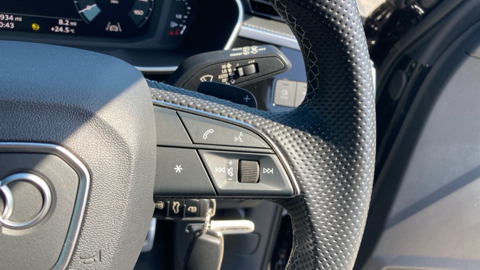 Audi Q3 35 TFSI Black Edition 5dr S Tronic Petrol Estate - Image 35