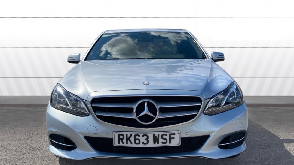 Mercedes-Benz E-Class E200 SE 4dr 7G-Tronic Petrol Saloon - Image 3
