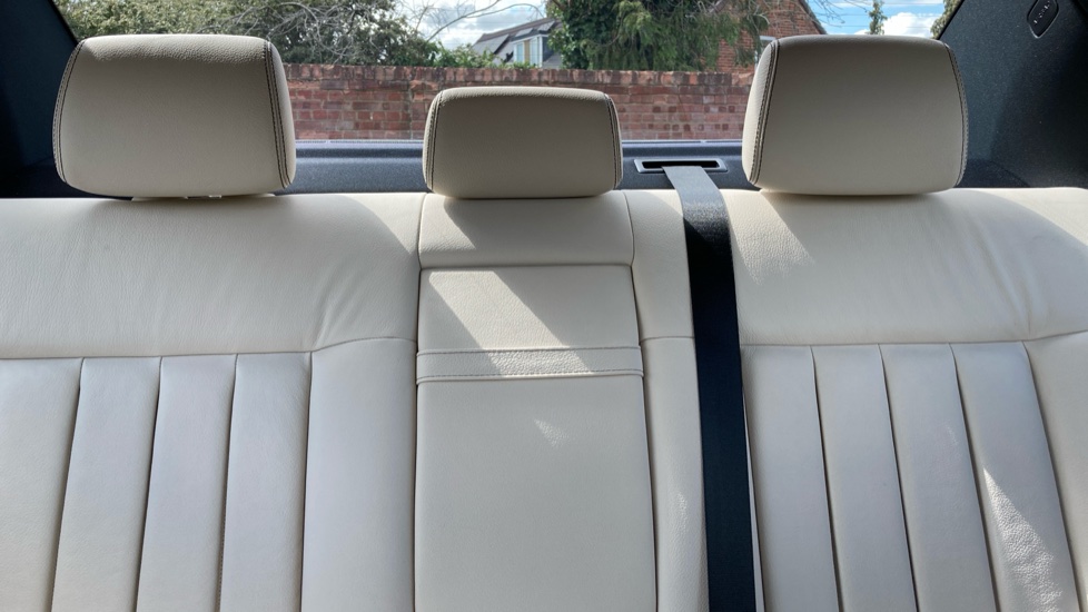 Mercedes-Benz E-Class E200 SE 4dr 7G-Tronic Petrol Saloon - Image 15