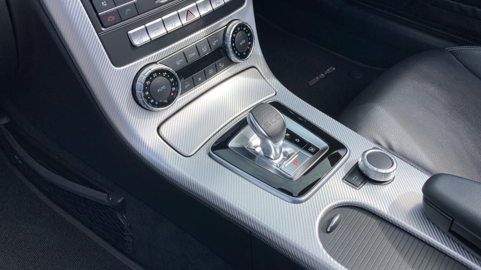 Mercedes-Benz SLC 300 AMG Line 2dr 9G-Tronic Petrol Roadster - Image 13