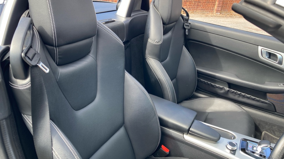 Mercedes-Benz SLC 300 AMG Line 2dr 9G-Tronic Petrol Roadster - Image 15