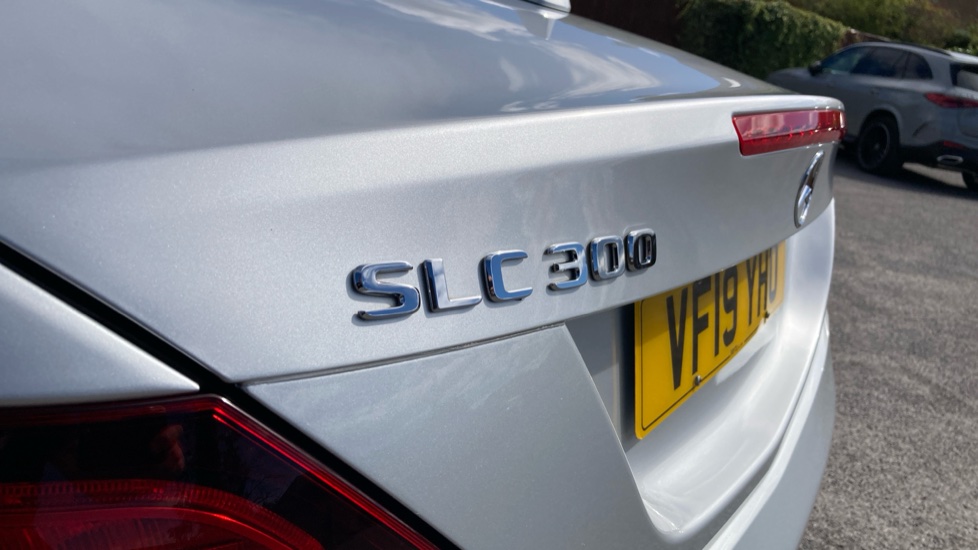 Mercedes-Benz SLC 300 AMG Line 2dr 9G-Tronic Petrol Roadster - Image 23