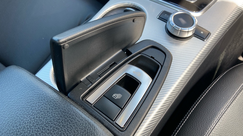 Mercedes-Benz SLC 300 AMG Line 2dr 9G-Tronic Petrol Roadster - Image 36