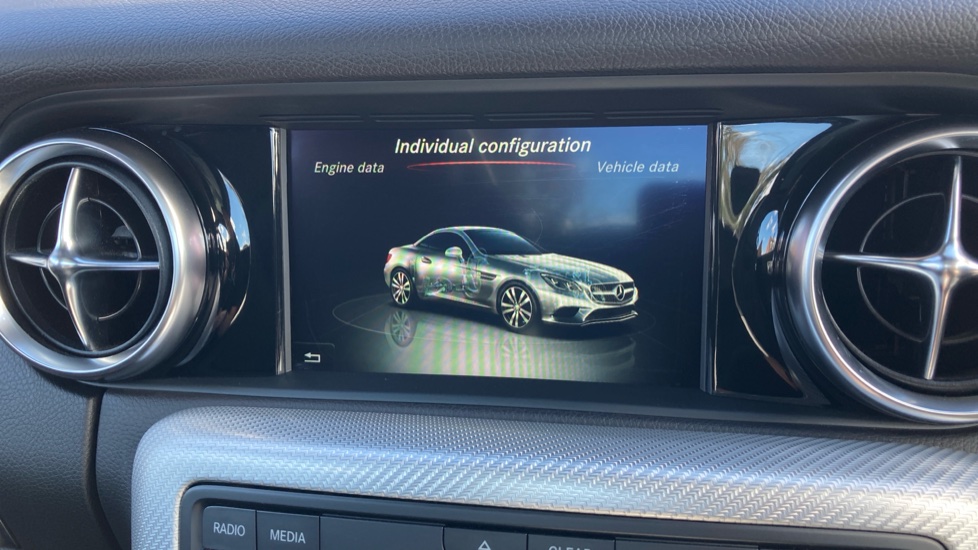 Mercedes-Benz SLC 300 AMG Line 2dr 9G-Tronic Petrol Roadster - Image 44