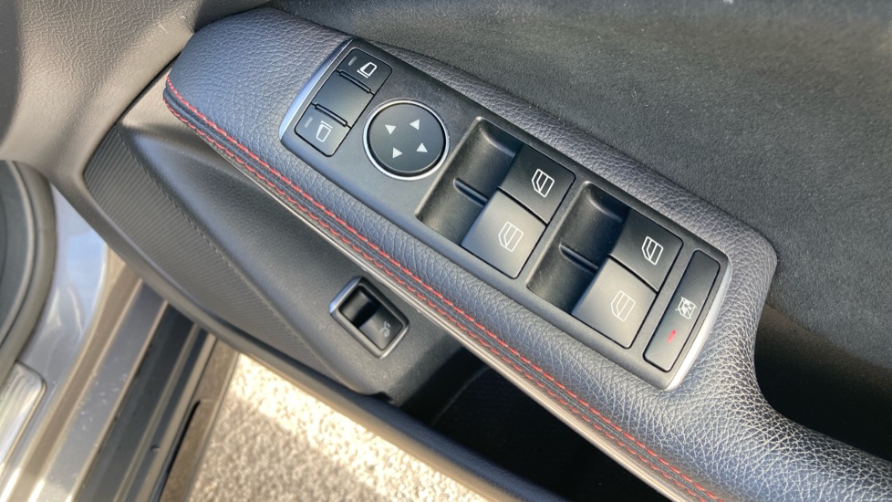 Mercedes-Benz GLA 180 AMG Line Edition 5dr Auto Petrol Hatchback - Image 28