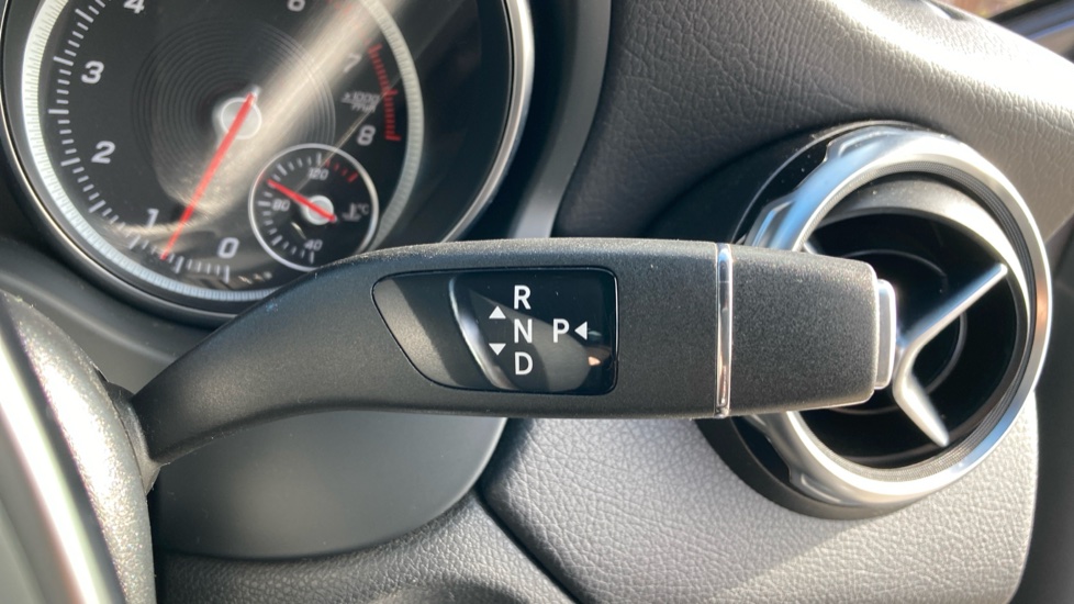 Mercedes-Benz GLA 180 AMG Line Edition 5dr Auto Petrol Hatchback - Image 35